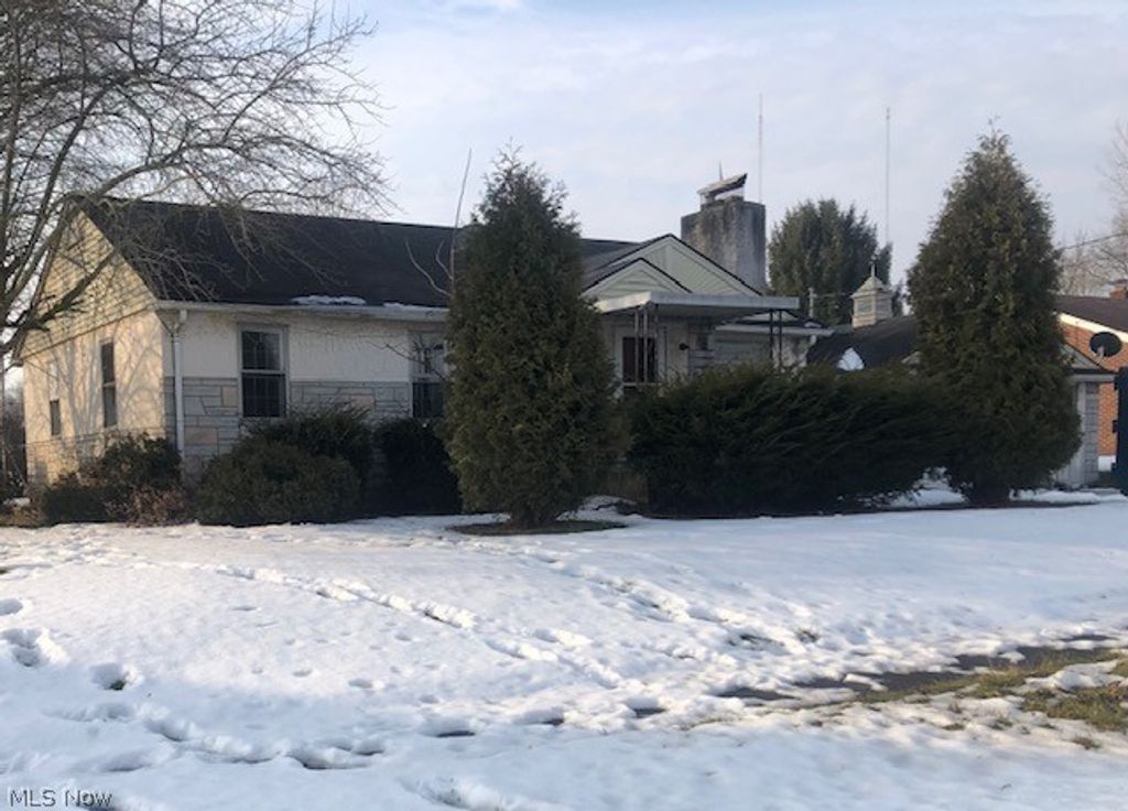 1351 Ivanhoe, Youngstown, OH 44502