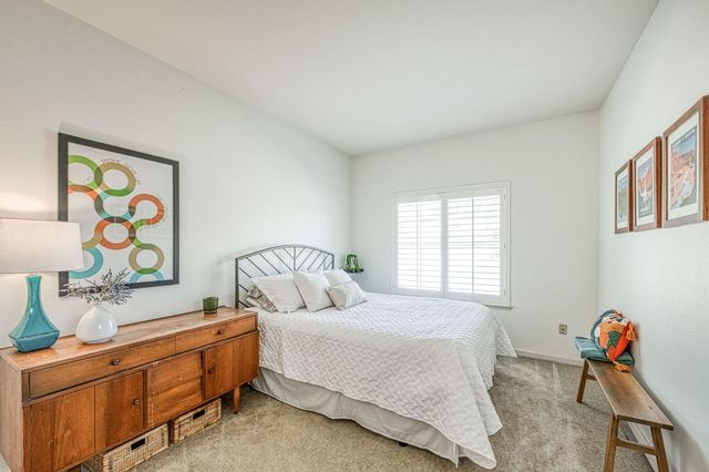 1173 E Carnoustie Avenue, Fresno, CA 93730