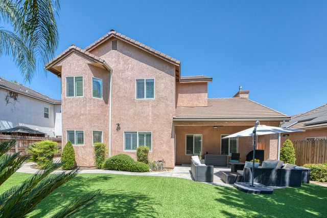1173 E Carnoustie Avenue, Fresno, CA 93730