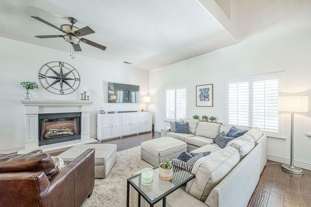 1173 E Carnoustie Avenue, Fresno, CA 93730