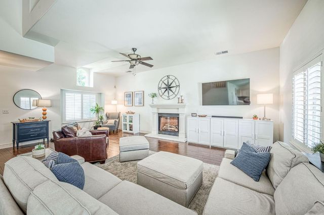 1173 E Carnoustie Avenue, Fresno, CA 93730