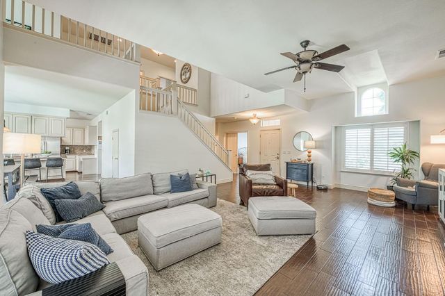 1173 E Carnoustie Avenue, Fresno, CA 93730