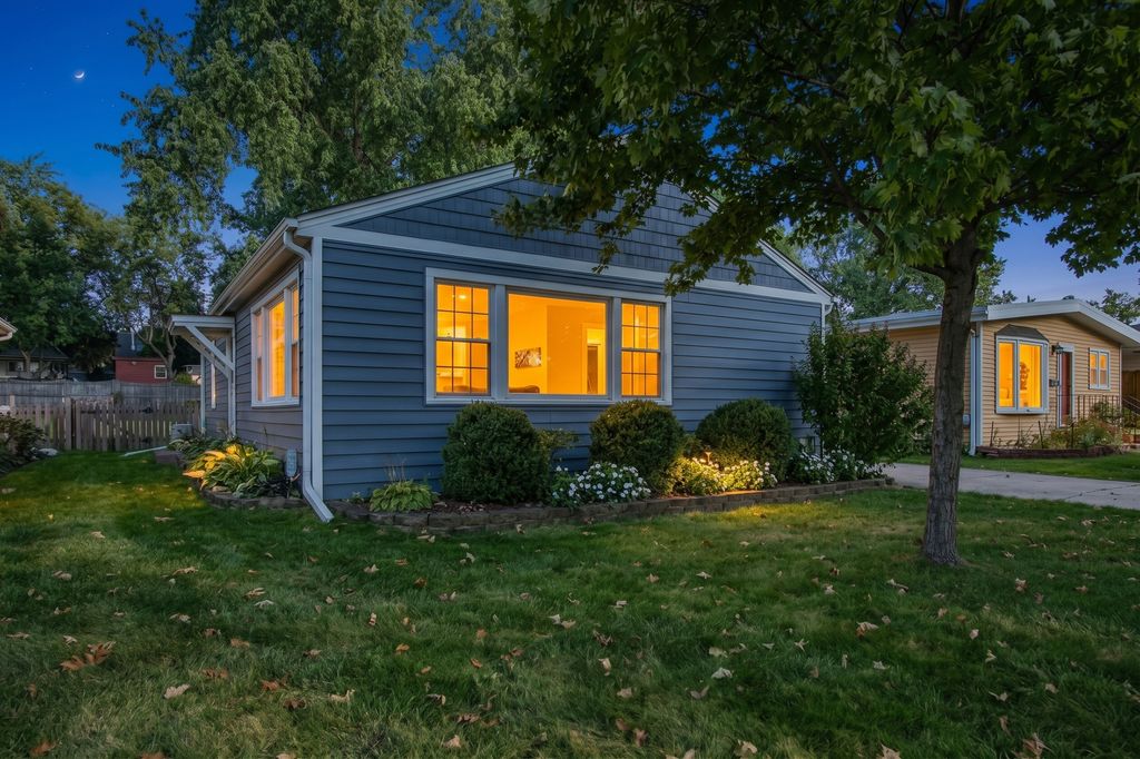 559 S Park Road, Lombard, IL 60148 — photo 3