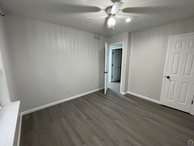 1270 N Milton ST, Auburn, KS 66402