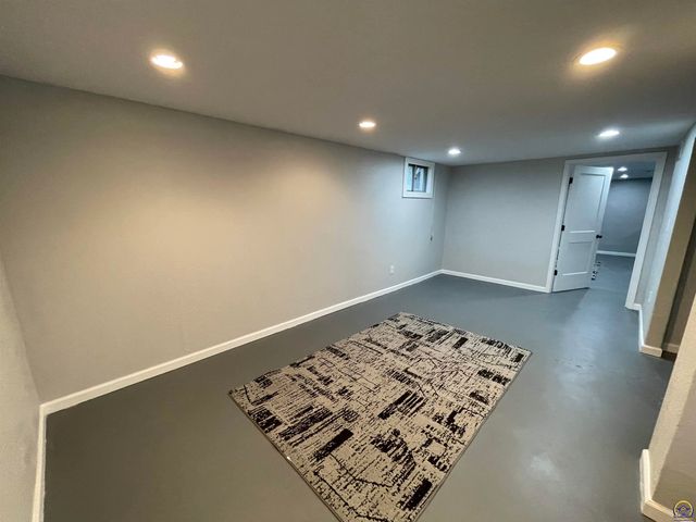 1270 N Milton ST, Auburn, KS 66402