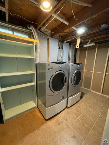 1270 N Milton ST, Auburn, KS 66402