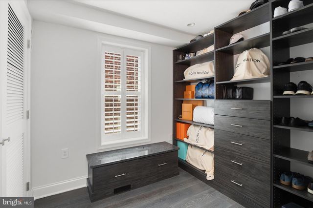 1414 COLUMBIA ST NW, Washington, DC 20001