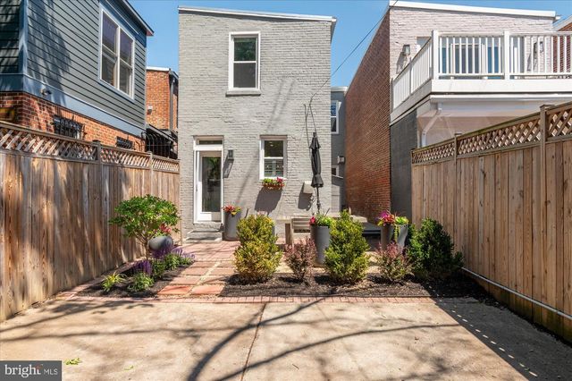 1414 COLUMBIA ST NW, Washington, DC 20001