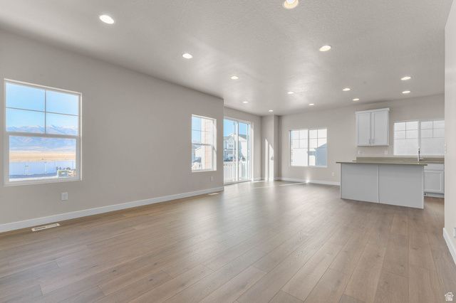 6637 N BALD KNL, Eagle Mountain, UT 84005