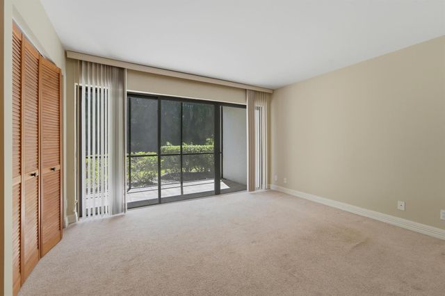 1700 Presidential Way 103, West Palm Beach, FL 33401