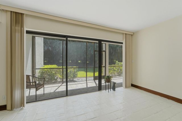 1700 Presidential Way 103, West Palm Beach, FL 33401
