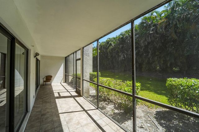 1700 Presidential Way 103, West Palm Beach, FL 33401