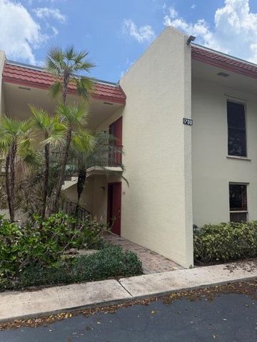 1700 Presidential Way 103, West Palm Beach, FL 33401