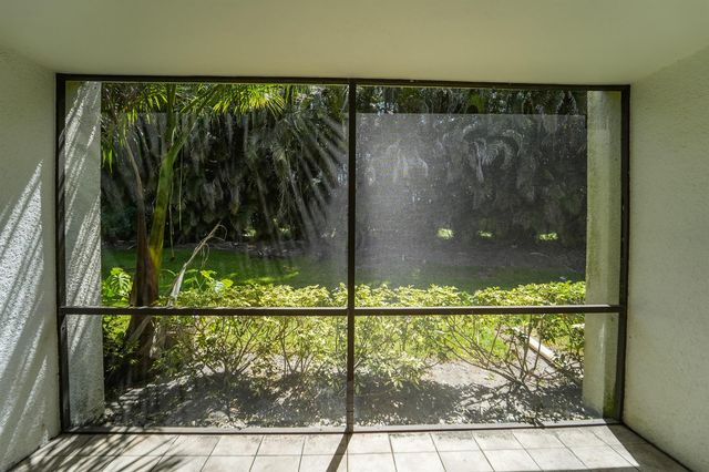 1700 Presidential Way 103, West Palm Beach, FL 33401