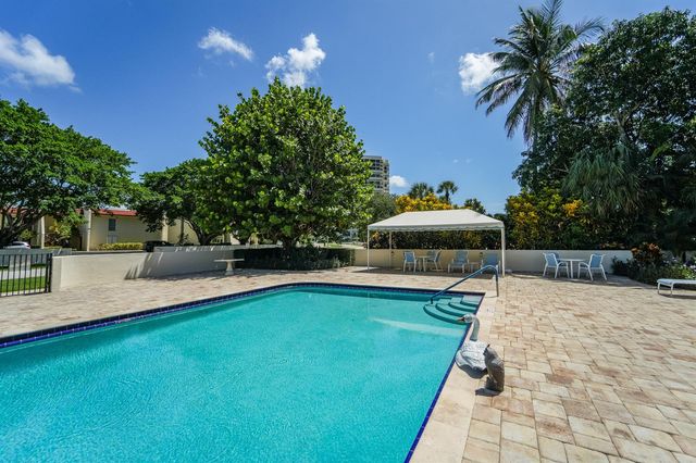 1700 Presidential Way 103, West Palm Beach, FL 33401