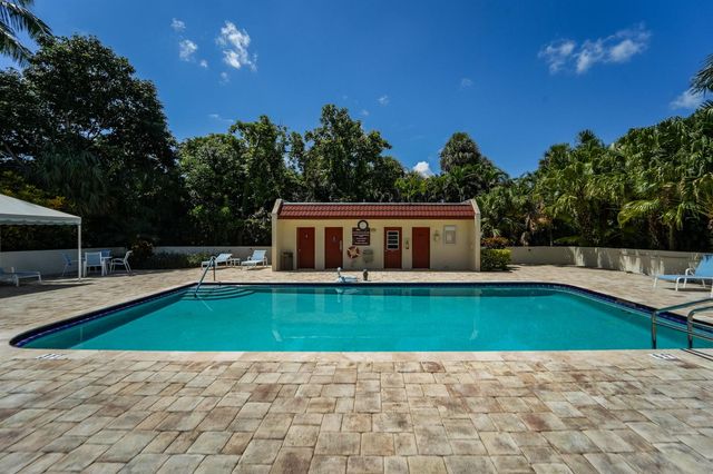 1700 Presidential Way 103, West Palm Beach, FL 33401