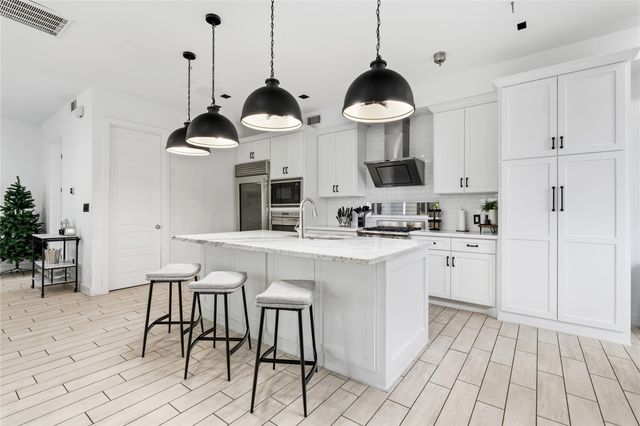 2025 Colquitt Street A, Houston, TX 77098