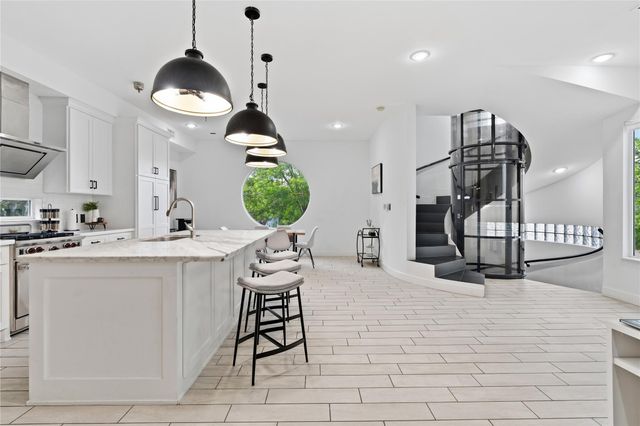 2025 Colquitt Street A, Houston, TX 77098