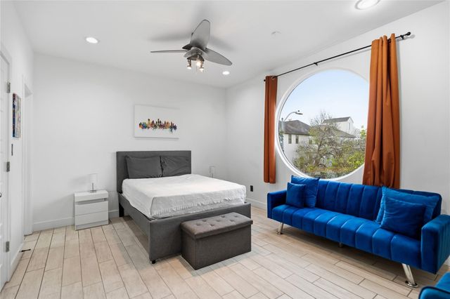 2025 Colquitt Street A, Houston, TX 77098