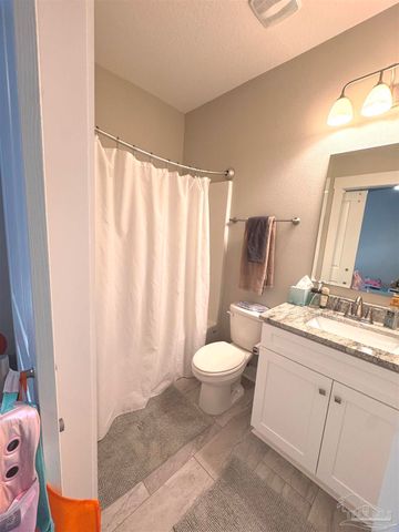 5596 Kailey Rd, Milton, FL 32583