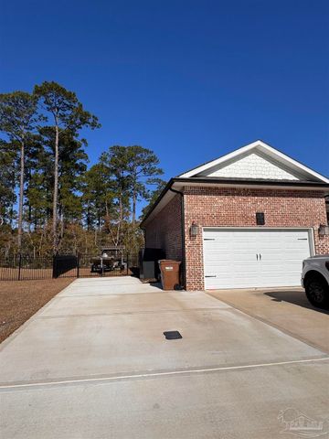 5596 Kailey Rd, Milton, FL 32583