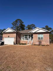 5596 Kailey Rd, Milton, FL 32583