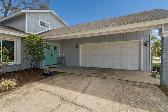 6815 MITCHELL CIRCLE, Tampa, FL 33634