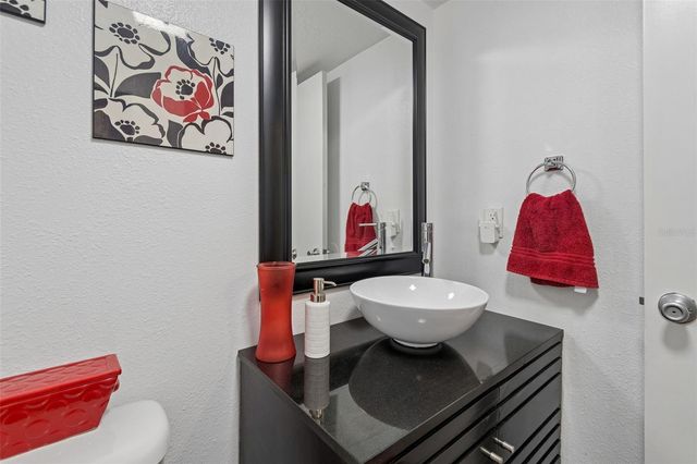 6815 MITCHELL CIRCLE, Tampa, FL 33634