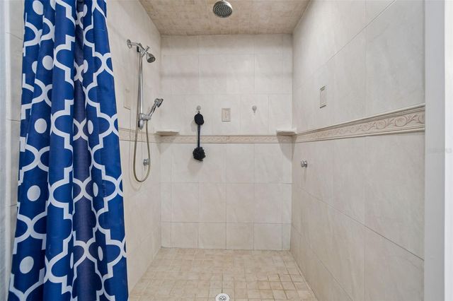 6815 MITCHELL CIRCLE, Tampa, FL 33634