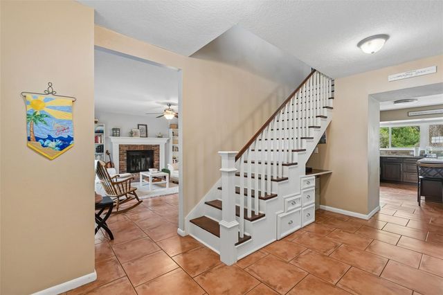 6815 MITCHELL CIRCLE, Tampa, FL 33634