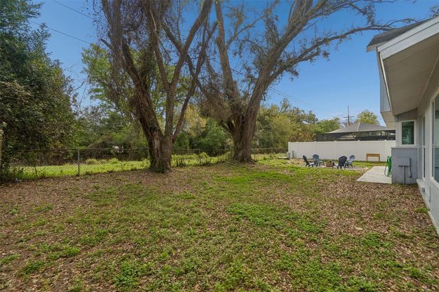 6815 MITCHELL CIRCLE, Tampa, FL 33634