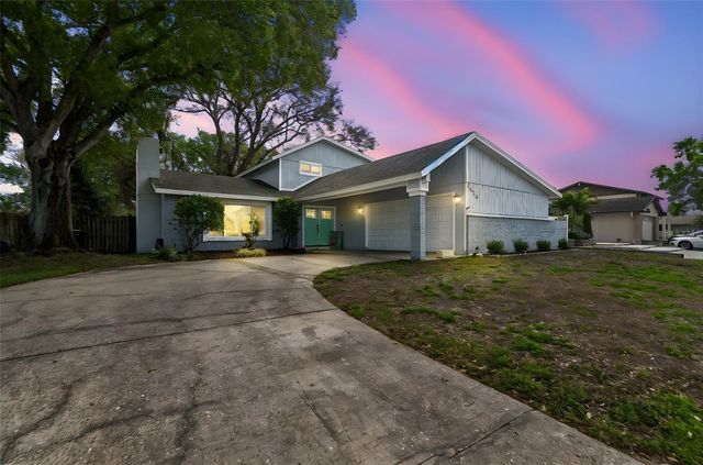 6815 MITCHELL CIRCLE, Tampa, FL 33634