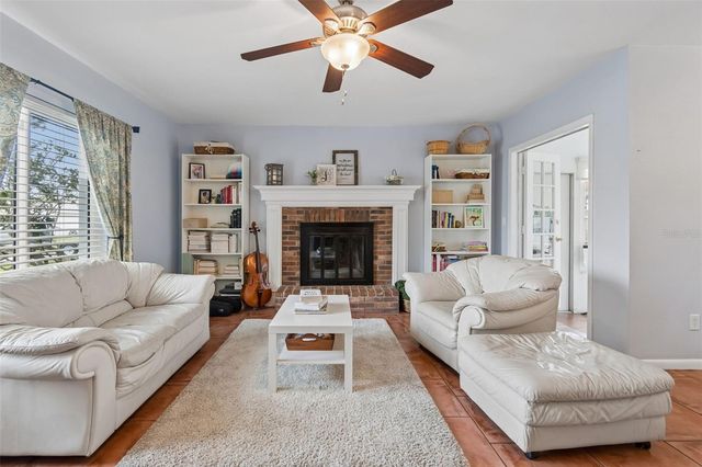 6815 MITCHELL CIRCLE, Tampa, FL 33634