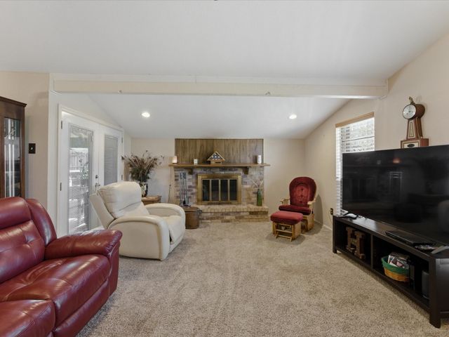 7016 Buttonwood Drive, Fort Worth, TX 76137