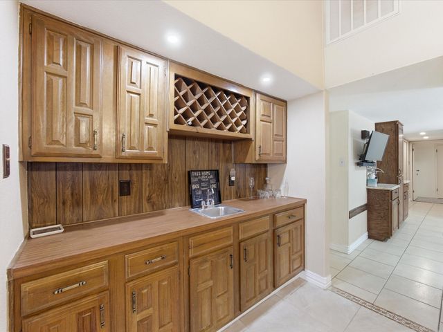 7016 Buttonwood Drive, Fort Worth, TX 76137