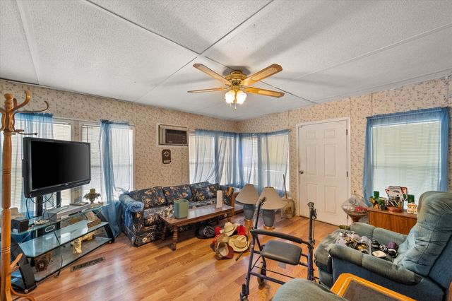 14551 Butch Cassidy Drive, Log Cabin, TX 75148