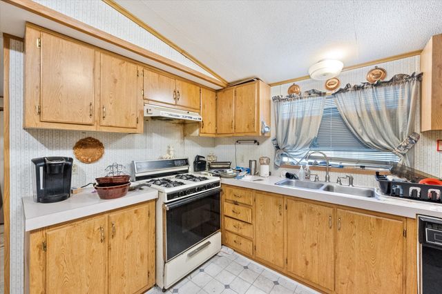 14551 Butch Cassidy Drive, Log Cabin, TX 75148