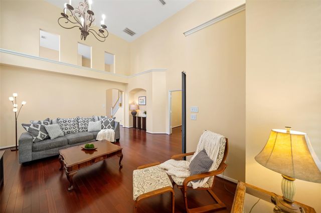 50 E Sundance Circle, The Woodlands, TX 77382