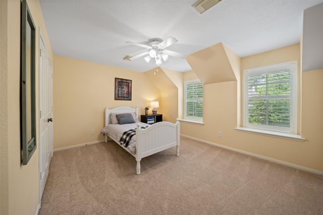 50 E Sundance Circle, The Woodlands, TX 77382