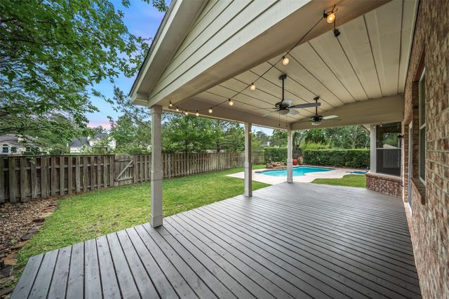50 E Sundance Circle, The Woodlands, TX 77382