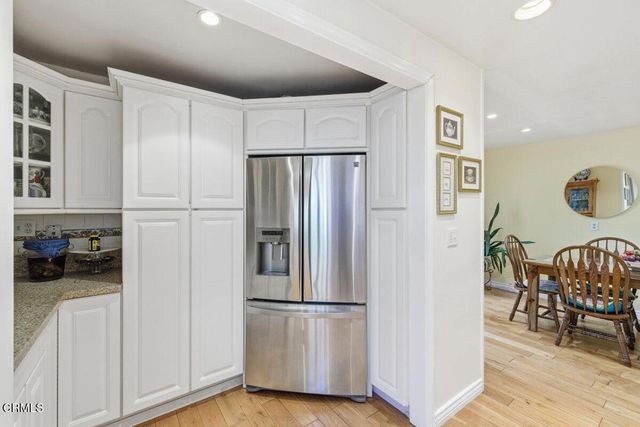 386 Larmier Avenue, Oak View, CA 93022