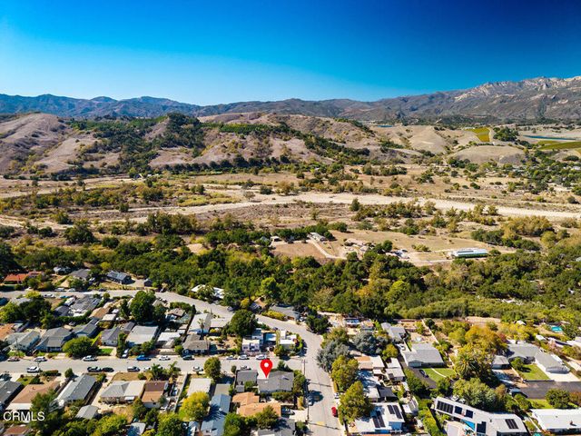 386 Larmier Avenue, Oak View, CA 93022