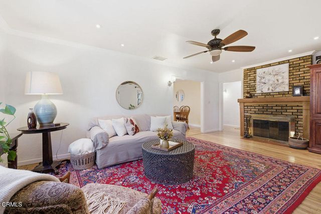 386 Larmier Avenue, Oak View, CA 93022