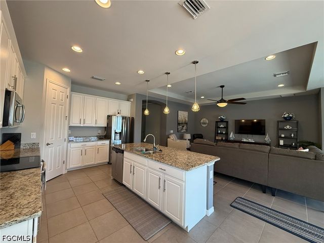 3916 King Edwards ST, Fort Myers, FL 33916