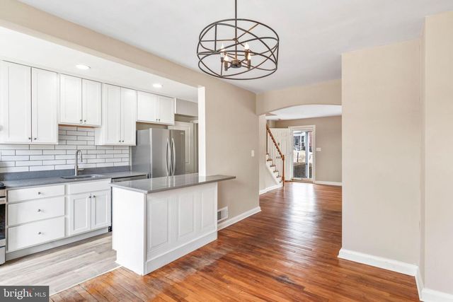 8300 EDGEDALE RD, Parkville, MD 21234