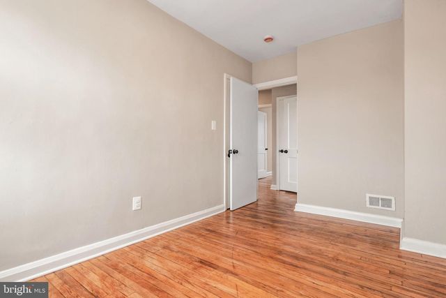 8300 EDGEDALE RD, Parkville, MD 21234