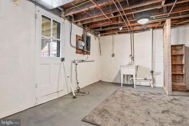 8300 EDGEDALE RD, Parkville, MD 21234