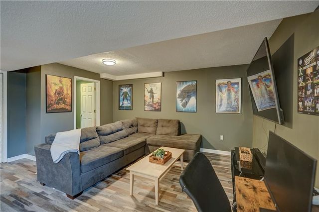 501 SW Whitestone Drive, Grain Valley, MO 64029