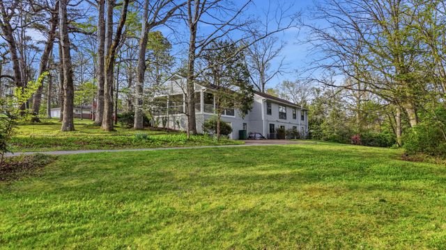 217 Arrow Drive, Signal Mountain, TN 37377