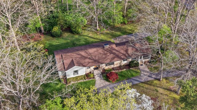 217 Arrow Drive, Signal Mountain, TN 37377